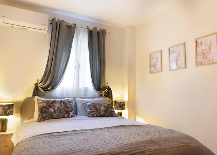 The Pine - Stylish Comfort And Cosiness For 4