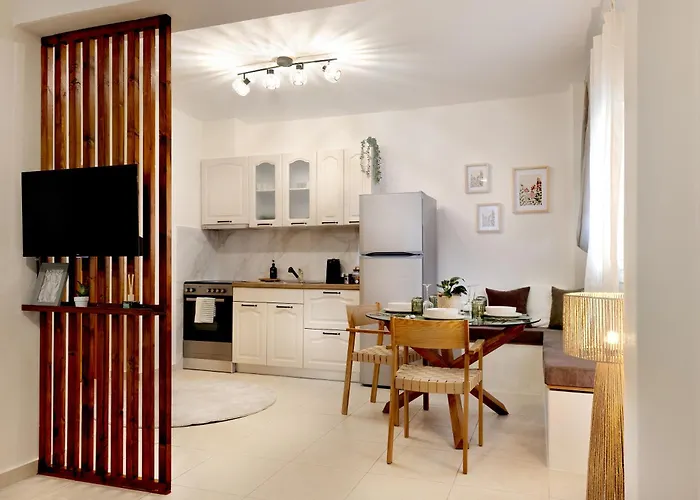 The Pine - Stylish Comfort And Cosiness For 4 Apartamento